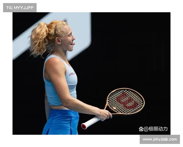 激烈对决!网球赛场精彩瞬间回顾,顶级选手争锋竞技,赛场激情四溢 激烈对决!网球赛场精彩瞬间回顾,顶级选手争锋竞技,赛场激情四溢