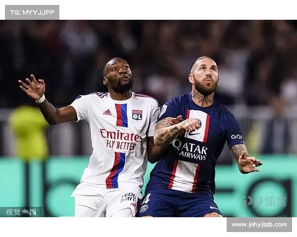 法甲外籍球员崛起之路:助力球队腾飞的关键力量与精彩表现 法甲外籍球员崛起之路:助力球队腾飞的关键力量与精彩表现